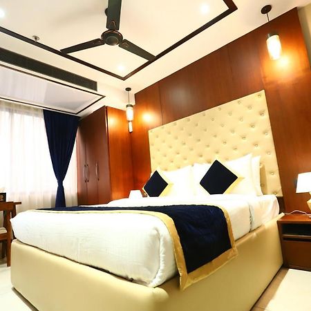 Sanca International Hotel In Patel Nagar Delhi New Delhi Exterior foto
