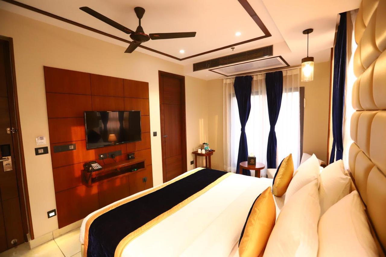 Sanca International Hotel In Patel Nagar Delhi New Delhi Exterior foto