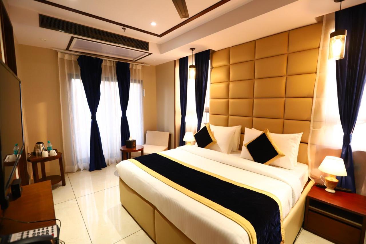 Sanca International Hotel In Patel Nagar Delhi New Delhi Exterior foto