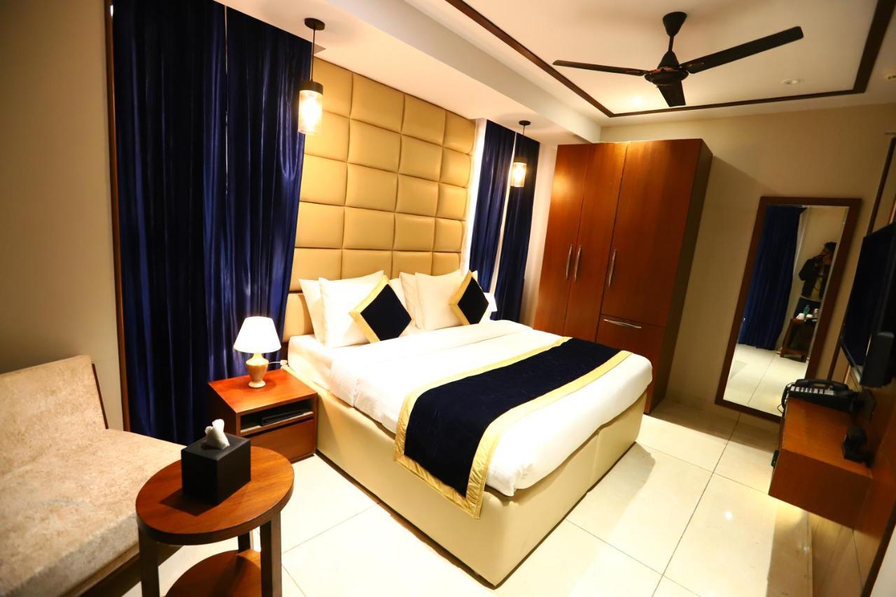 Sanca International Hotel In Patel Nagar Delhi New Delhi Exterior foto