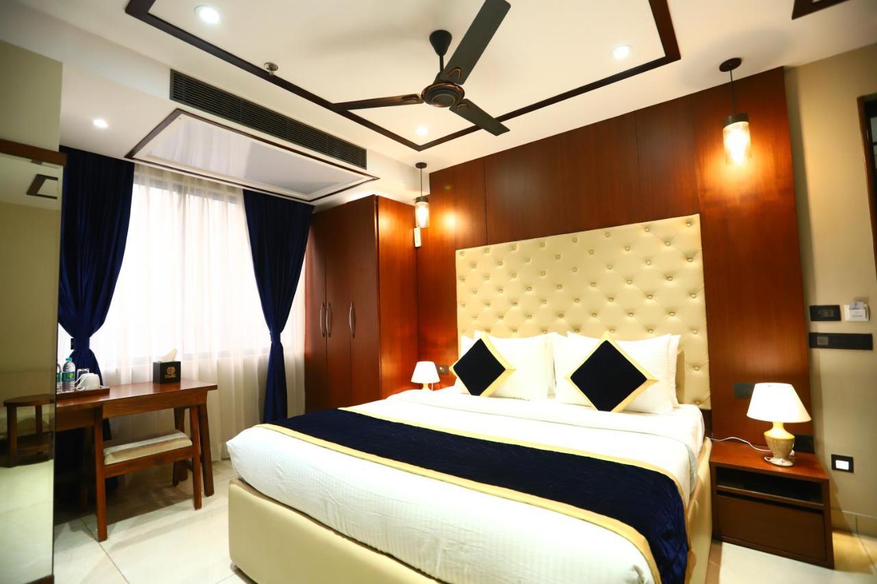 Sanca International Hotel In Patel Nagar Delhi New Delhi Exterior foto