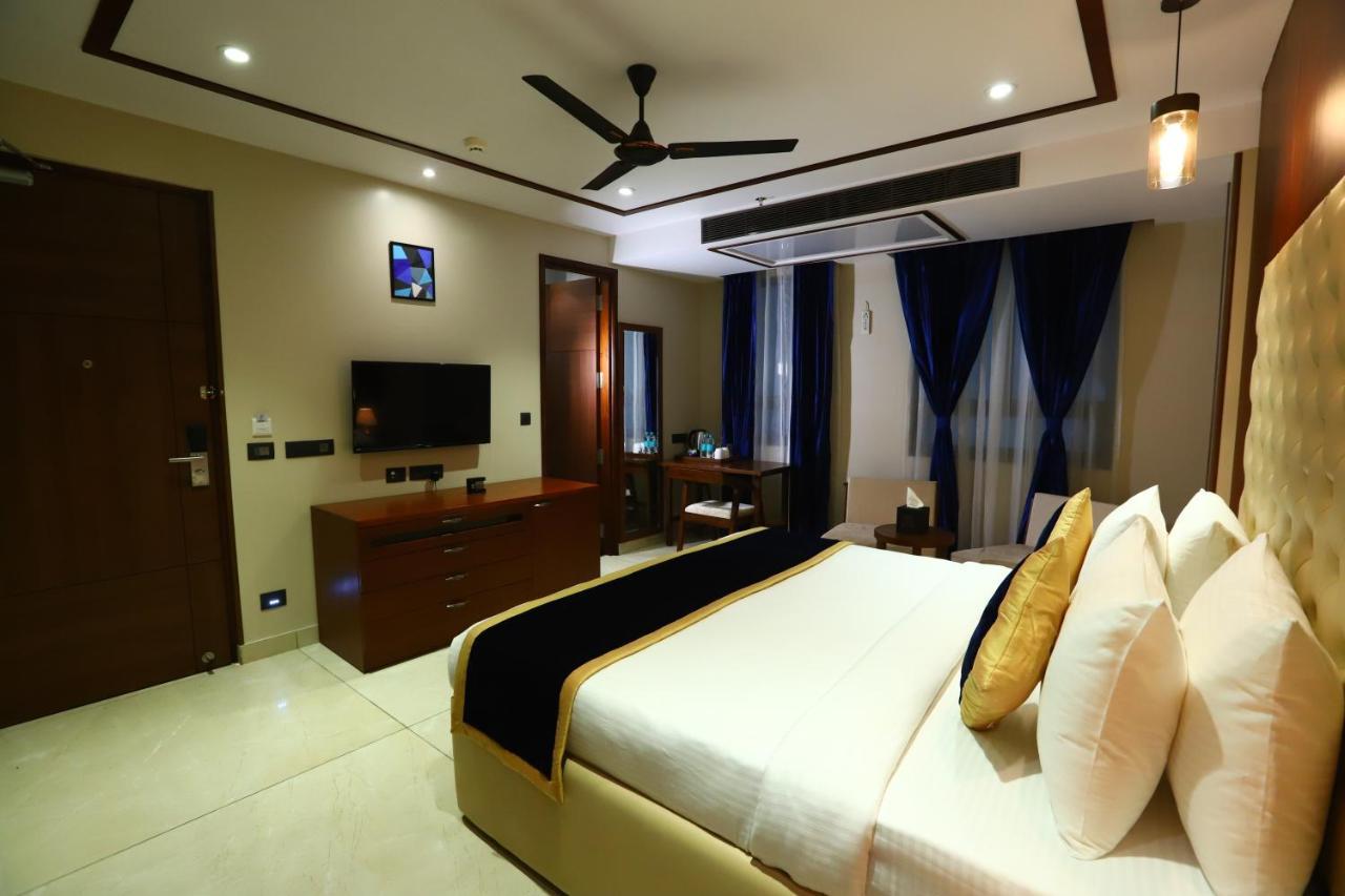 Sanca International Hotel In Patel Nagar Delhi New Delhi Exterior foto