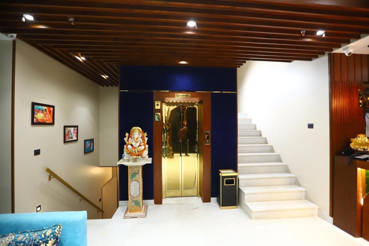 Sanca International Hotel In Patel Nagar Delhi New Delhi Exterior foto