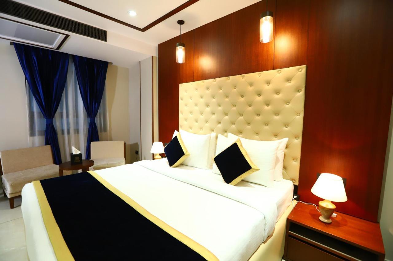 Sanca International Hotel In Patel Nagar Delhi New Delhi Exterior foto